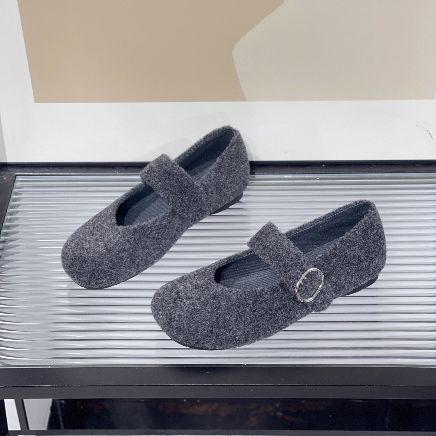 高级感毛绒玛丽珍鞋女平底一字扣浅口单鞋百搭舒适软底鞋毛呢女鞋