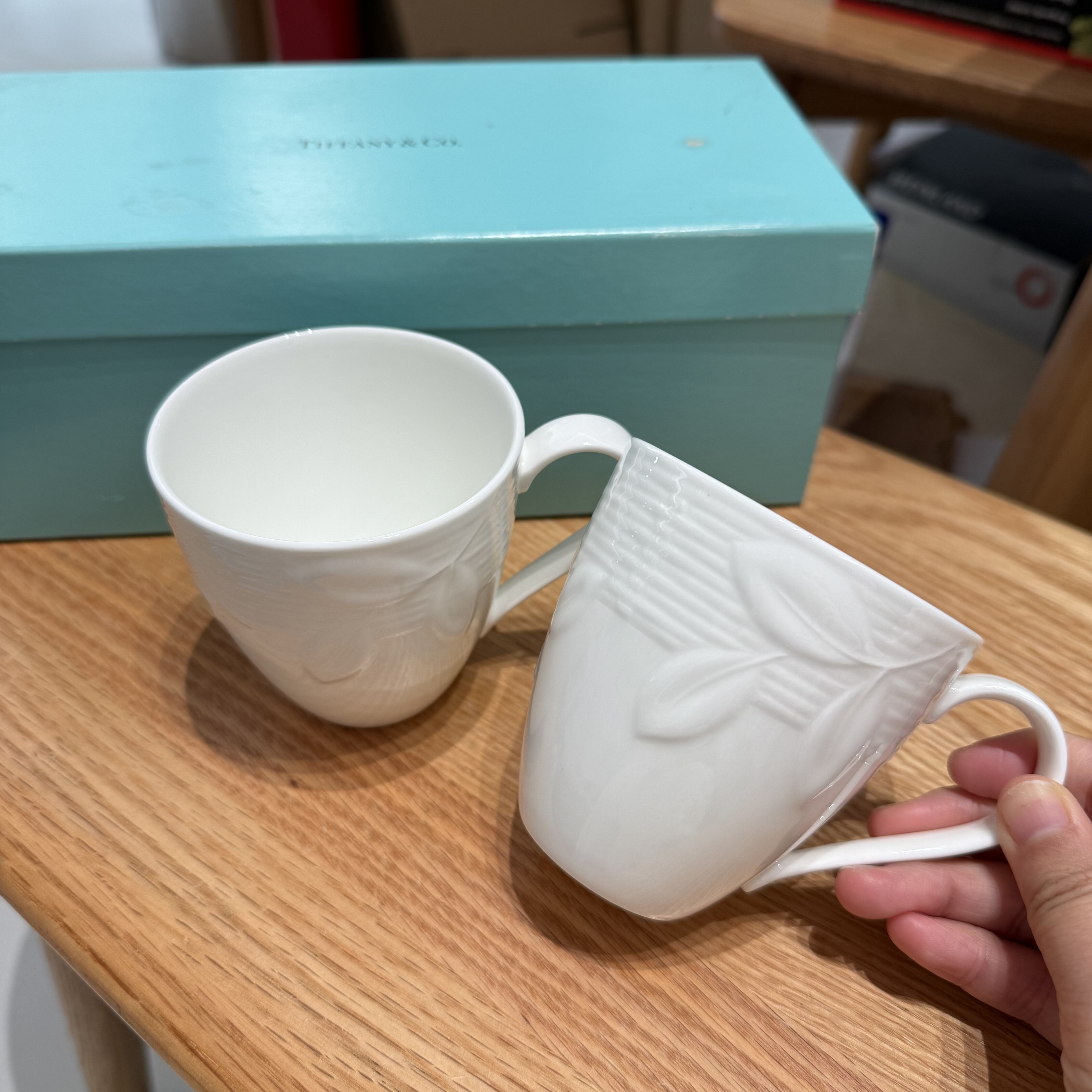 法国蒂芙尼Tiffany&Co骨瓷浮雕马克杯一对 中古原盒 保真 约250ml