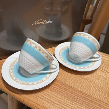 日本Noritake则武蕾丝浮雕湖蓝色咖啡杯 一对 原盒全品全新200ml