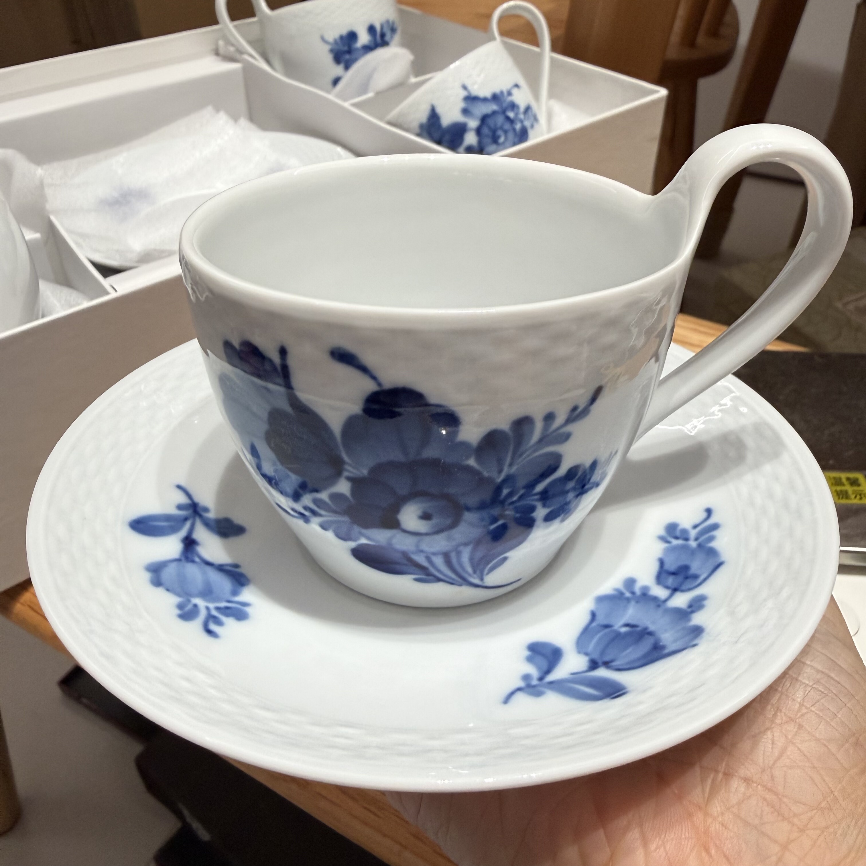 丹麦Royal Copenhagen皇家哥本哈根高把蓝花手绘骨瓷咖啡杯 200ml