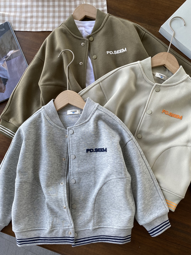 大米淘常规春秋插肩棒球服