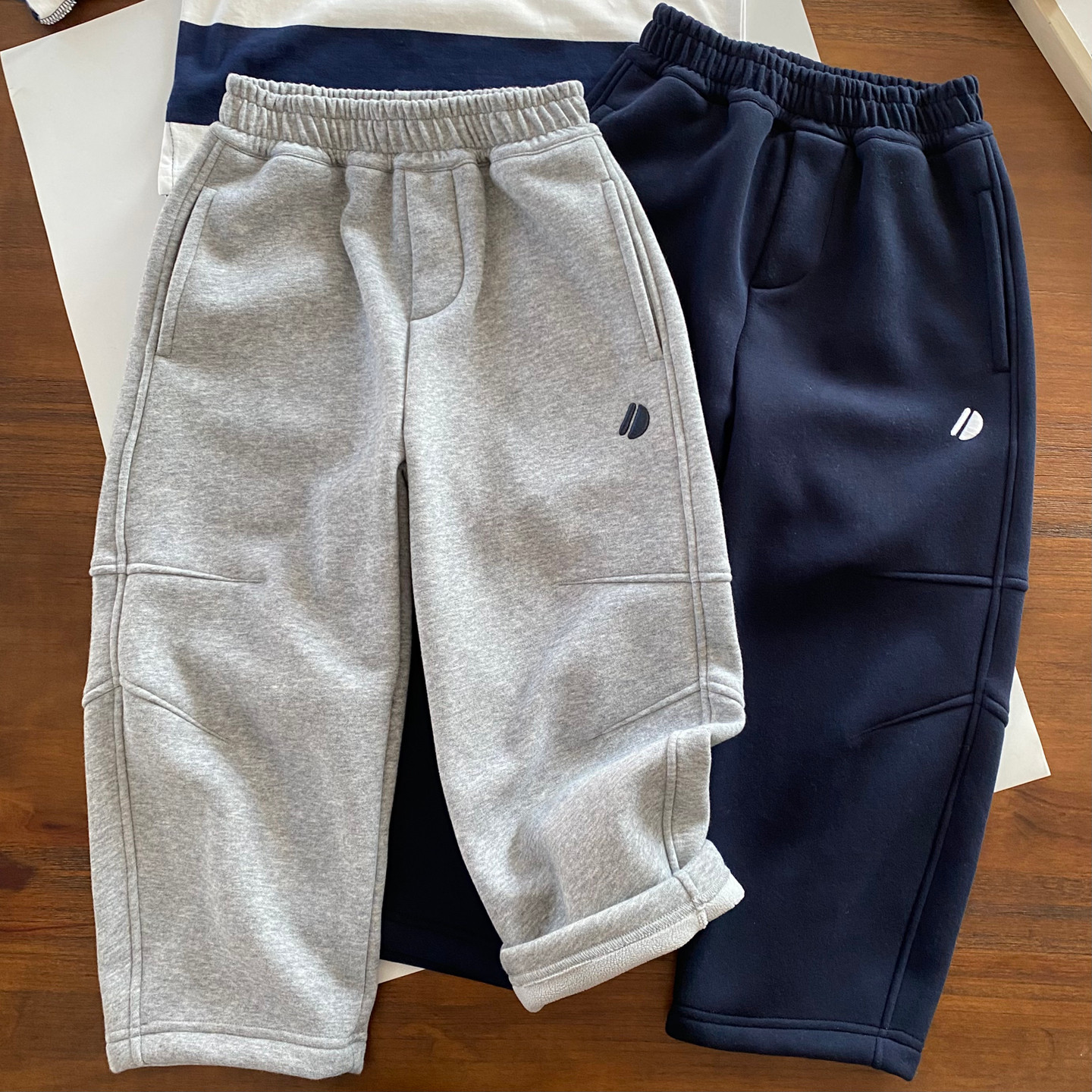 宽松小直筒更舒适/男童加绒卫裤