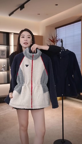 CocoHerben2024时尚港风、复古新款羊羔毛外套LY4788