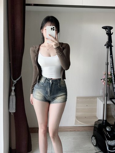 做旧牛仔短裤辣妹美式