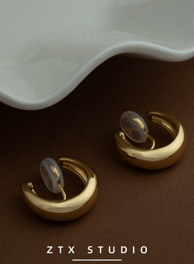 ZTX 日常通勤金属风耳夹无耳洞女小众百搭高级感耳饰蚊香盘夹耳环