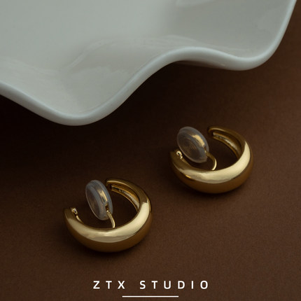 ZTX 日常通勤金属风耳夹无耳洞女小众百搭高级感耳饰蚊香盘夹耳环