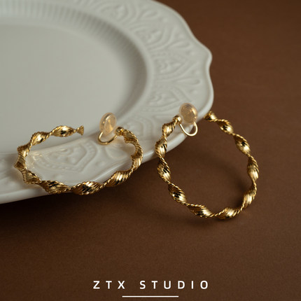 ZTX 原创双耳垫蚊香盘耳夹无耳洞耳饰女轻奢设计感无痛稳固耳环