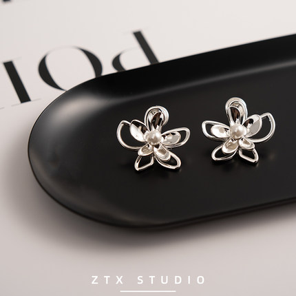 ZTX 双层花朵耳夹无耳洞女2025新款银色百搭耳饰独特蚊香盘假耳环