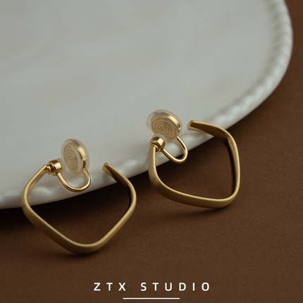 ZTX 拉丝工艺方形耳夹无耳洞女百搭气质复古高级感耳饰蚊香盘耳环