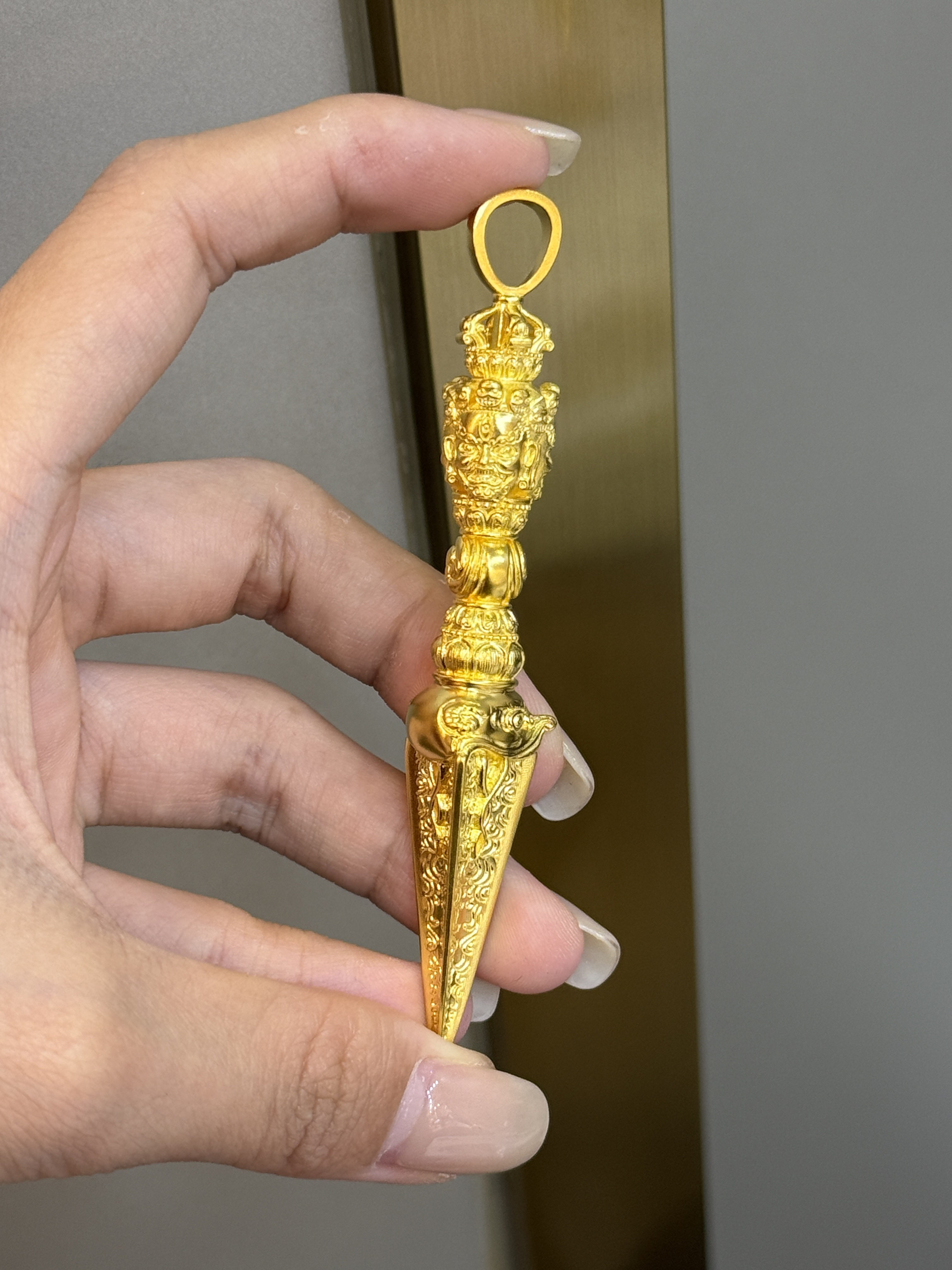 足金黄金降魔杵吊坠送女友礼物