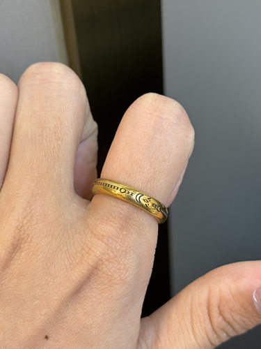 足金黄金电黑戒指送女友礼物