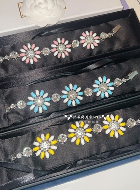 对版彩色亚克力雏菊太阳花朵银色手链百搭气质通勤白领高质感三色