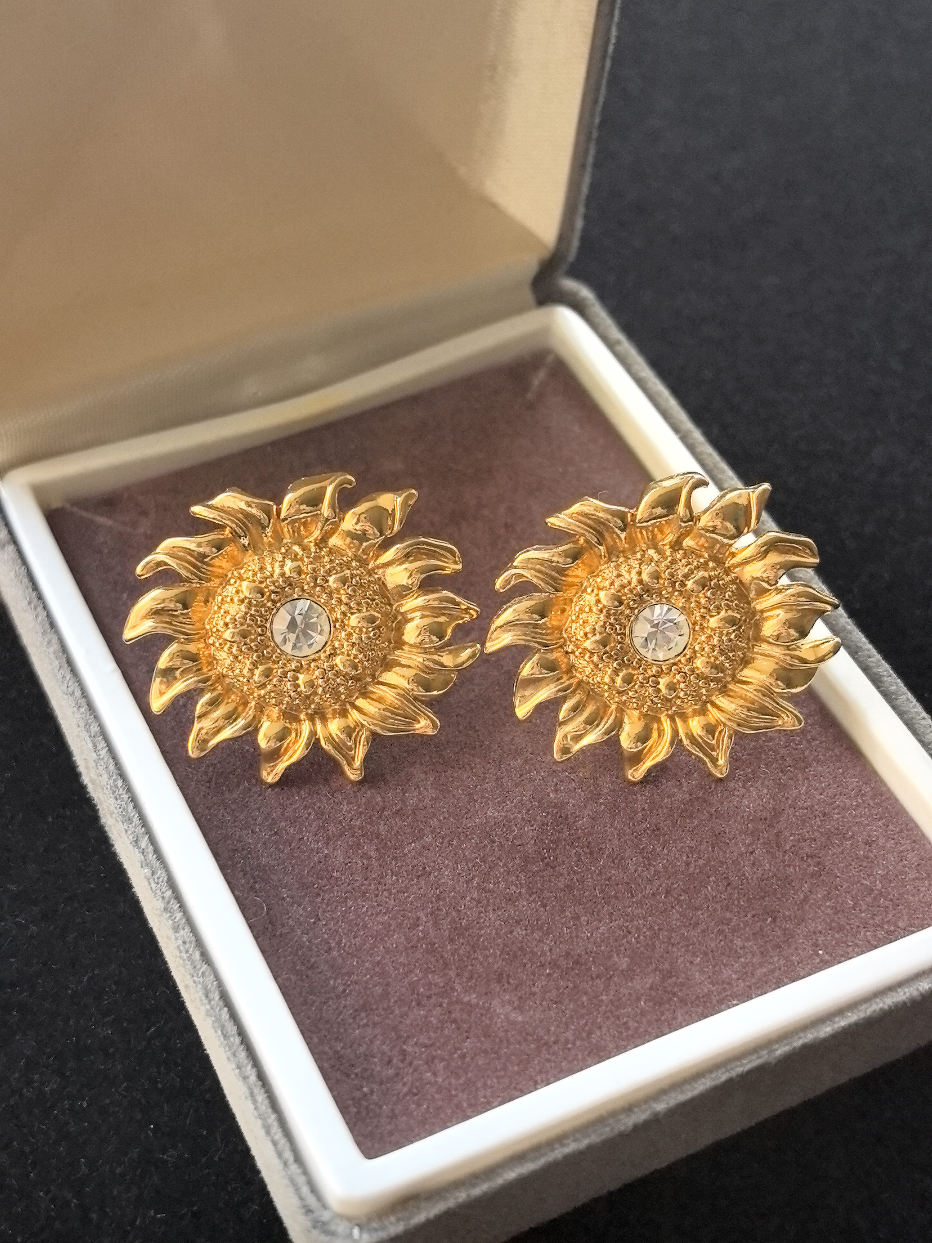 Avon素金向日葵耳夹耳环套装精致OL风中古Vintage