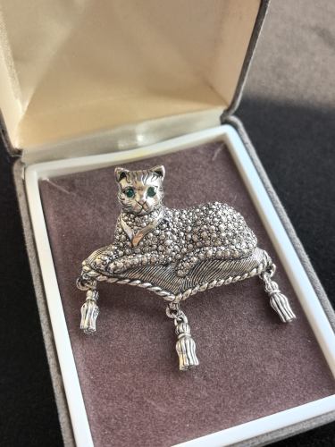 Avon 马克赛石飞毯猫咪胸针趣味动物胸针1993年中古Vintage