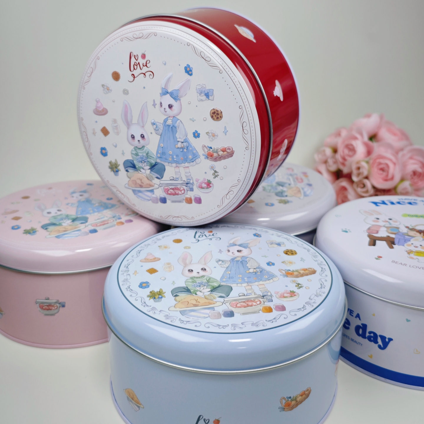 马口铁圆形铁罐蛋糕罐子烘焙饼干喜糖果零食收纳盒带激凸图案铁盒