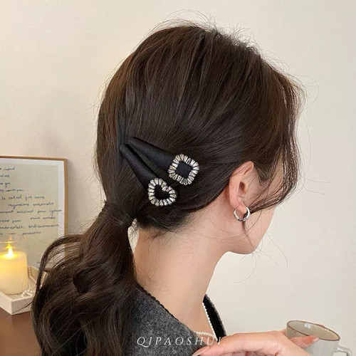 赫本爱心闪钻发夹女2025新款前额