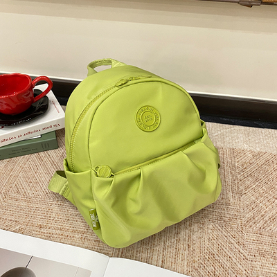 双肩背包女百搭小号旅行包户外登山女士小书包2025新款简约尼龙包