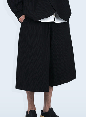 STREAMLET.CHEN:「圆」系列廓形裤