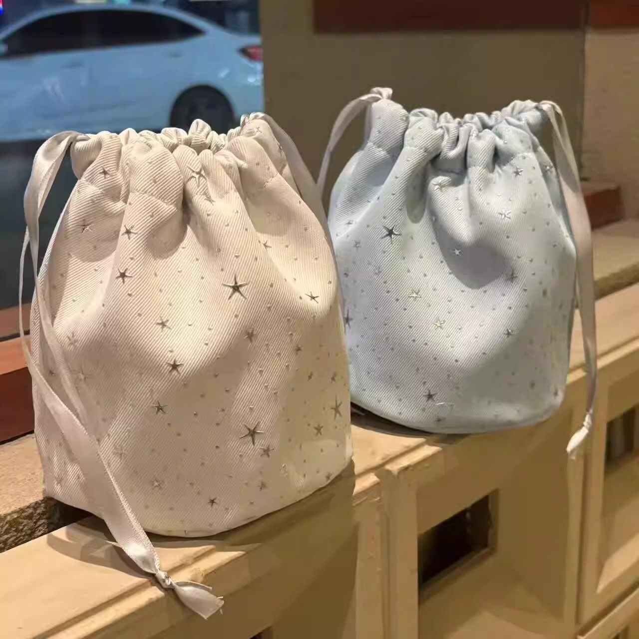 小众高颜值韩系星星束口袋女化妆品收纳袋便携补妆包水桶包零钱包