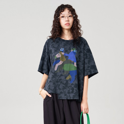 MOVEUP幻走2026夏季新款.FUN系列趣味印花不对称开衩短款T恤女