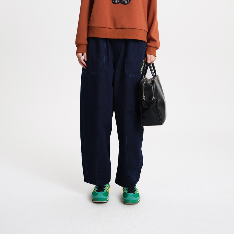 MOVEUP幻走2025冬季新款.FUN系列松紧腰章仔脚口收省牛仔直筒裤女