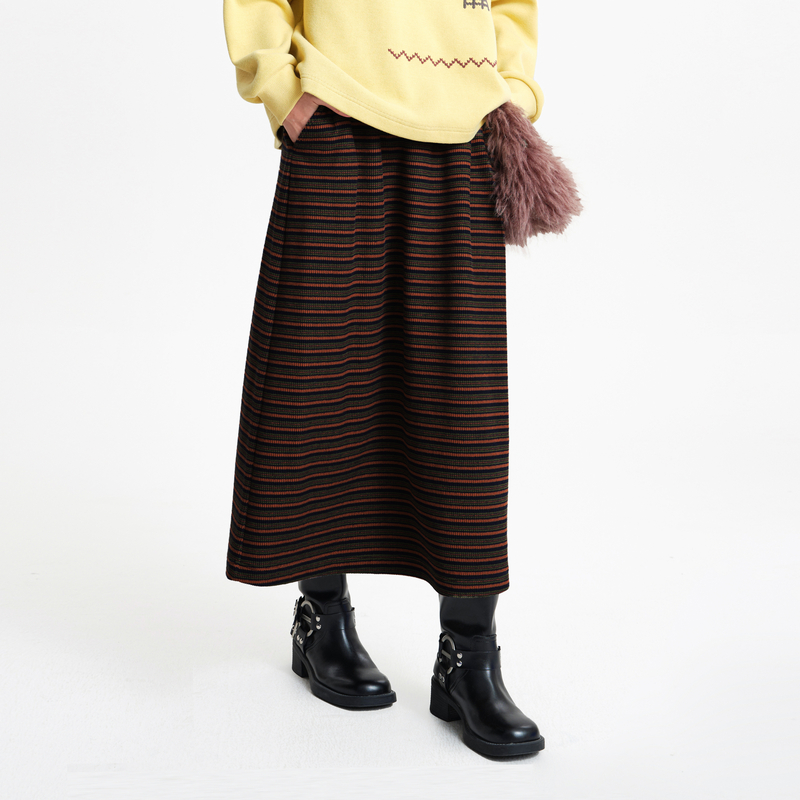 MOVEUP幻走2025冬季新款.FUN系列松紧腰抽绳口袋条纹过膝半身裙