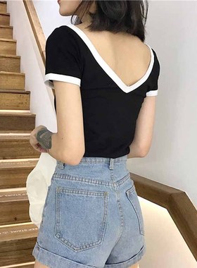 白色V领短袖t恤女夏季新款修身显瘦百搭打底衫小心机露背短款上衣