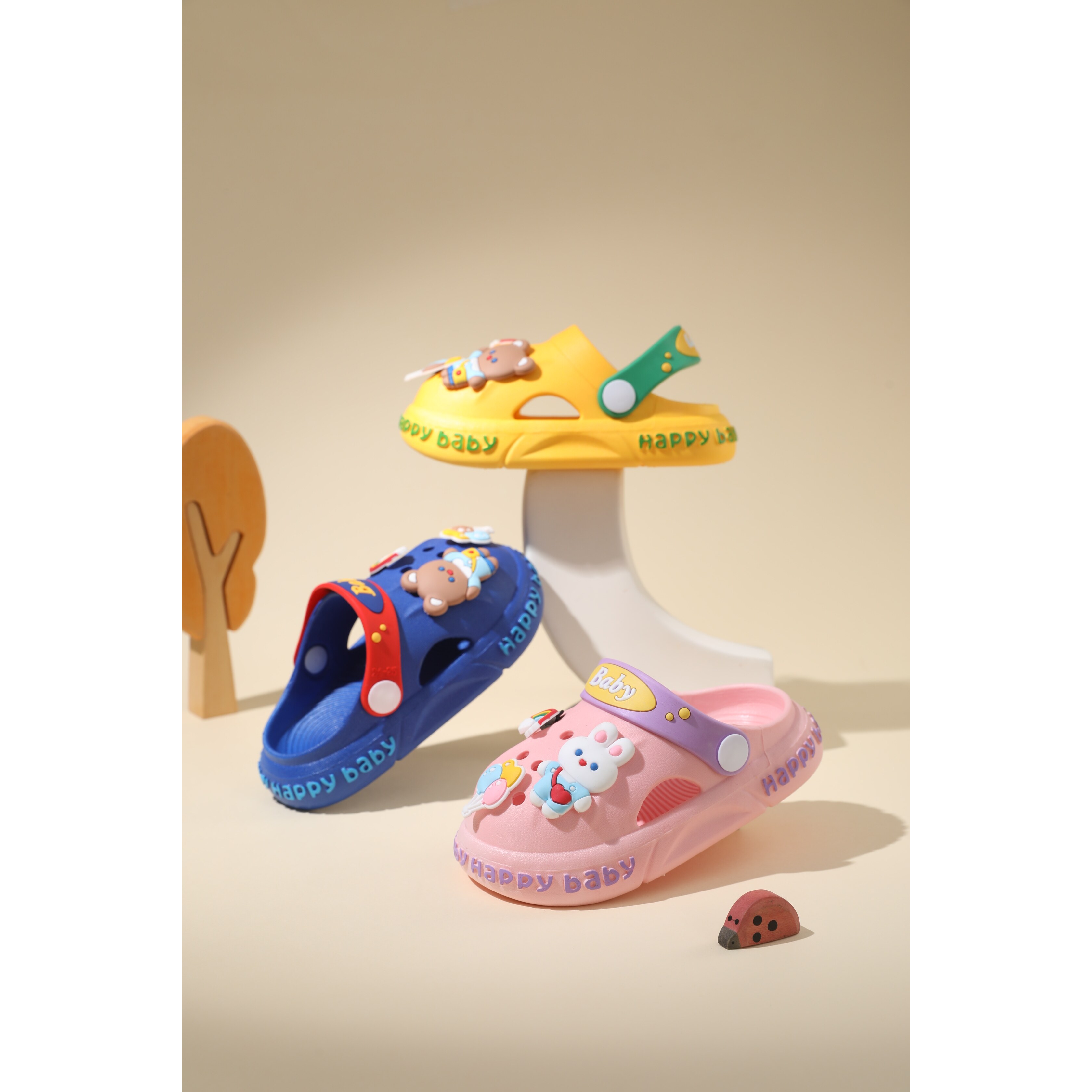 小熊男童女童洞洞鞋夏季室内户外防滑实心厚底可爱卡通凉拖鞋