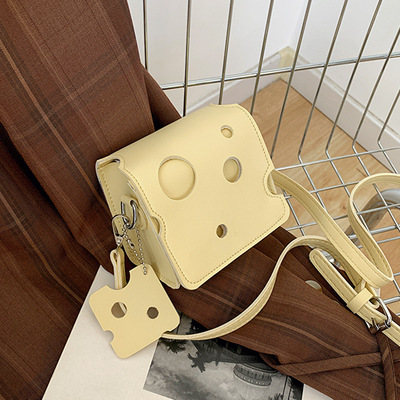 网红个性时尚小清新奶酪包2025秋冬季新款洋气质感小方包今年