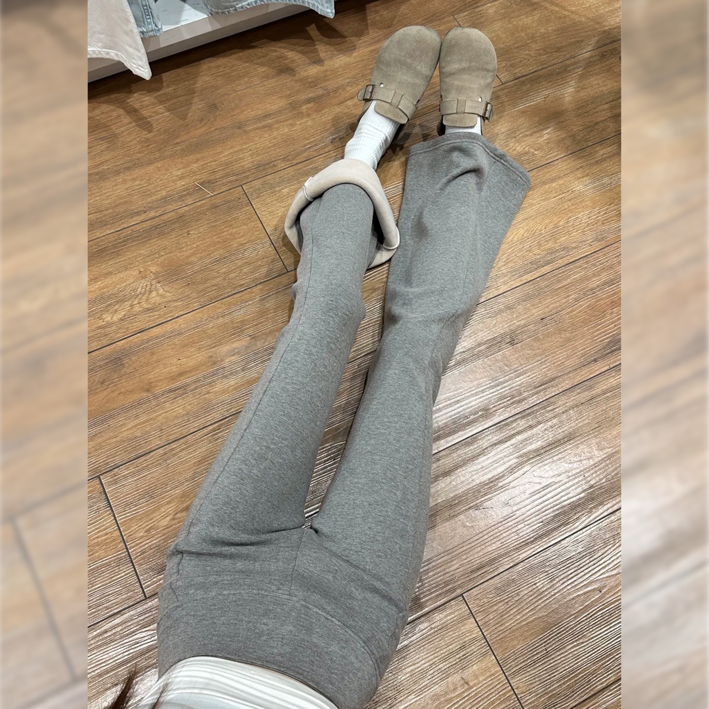 灰色加绒微喇叭裤女冬季低腰修身