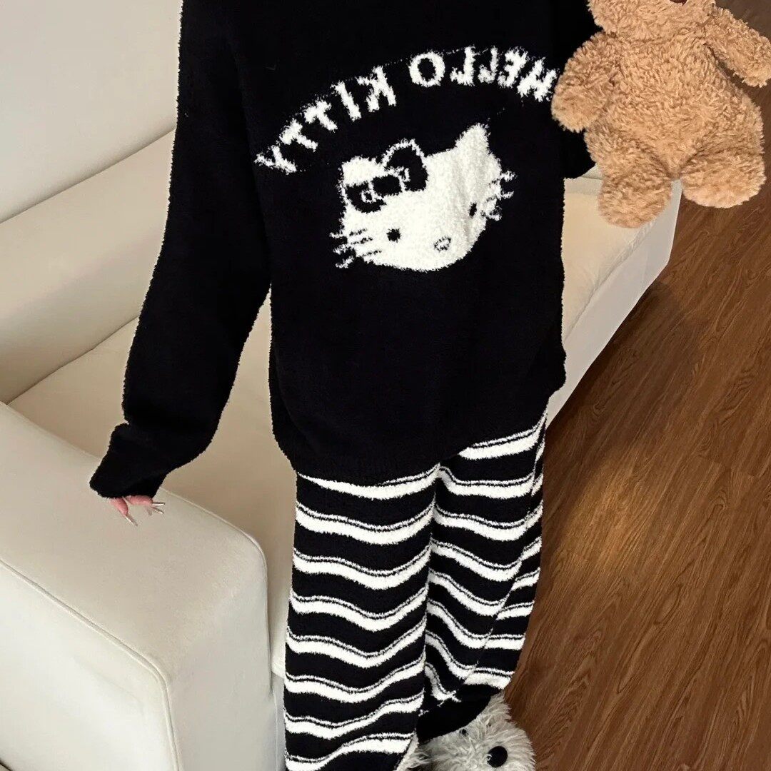 正版黑色kitty 半边绒睡衣睡袍/浴袍