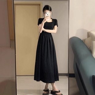 气质黑色短袖 夏季 大裙摆长裙感法式 新款 方领连衣裙女 高腰修身