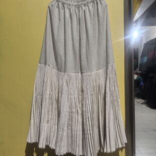 小红书同款少数民族风天然棉麻长裙高级感海哈金喜同款彝族百褶裙