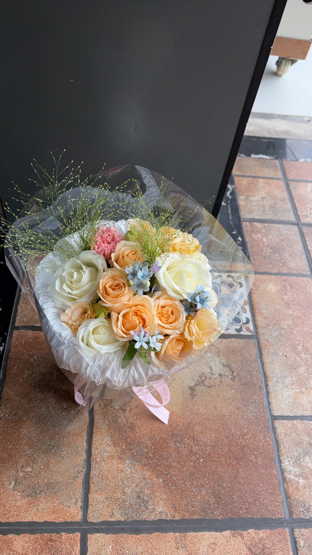 衡阳市同城速递  情丝结花艺 生日花束曼塔玫瑰鲜花混搭