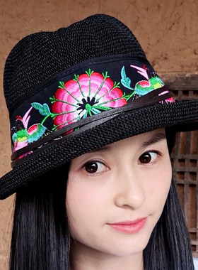民族风刺绣花渡假编织卷边草帽子