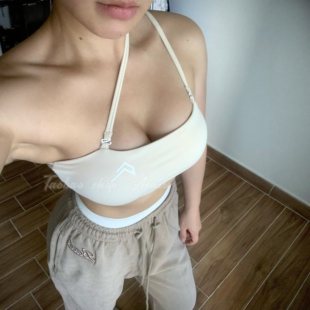 Asuxw新款 高弹速干裸感裹胸瑜伽吊带文胸bra 斜肩背心含胸垫抹胸款