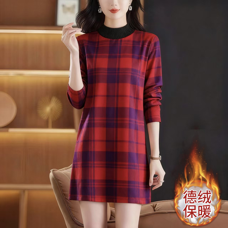 高档德绒女秋冬新款洋气半高领连衣裙配大衣中长款内搭打底连衣裙