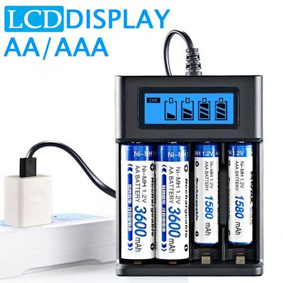 LCD Display AA  / AAA Battery USB Charger 4 Slots For NI-MH