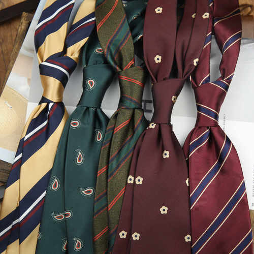 腰果条纹商务西装咖色新郎领带