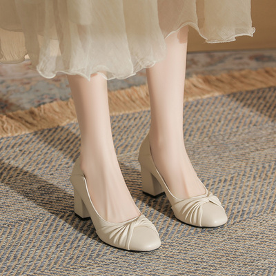 大码高跟鞋女粗跟方头加肥加宽