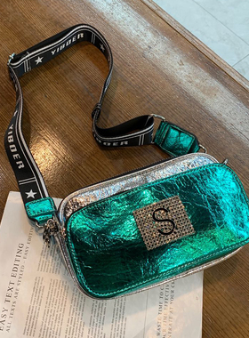 包包女2020新款流行爆裂纹小方包韩版烫钻斜挎包宽肩带单肩包