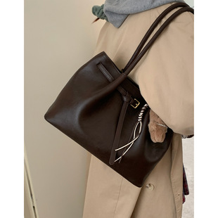 复古大容量托特包女2025新款单肩包通勤包手提包