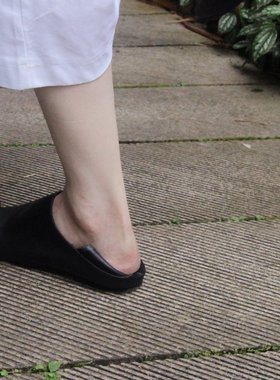 4video 尺码定制尖尖小魔女来了！墙裂推荐 真皮超舒服纯黑色单鞋