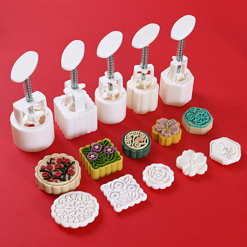 月饼模具家用压花手压式做绿豆糕的模型樱花印具冰皮糕点烘焙50克