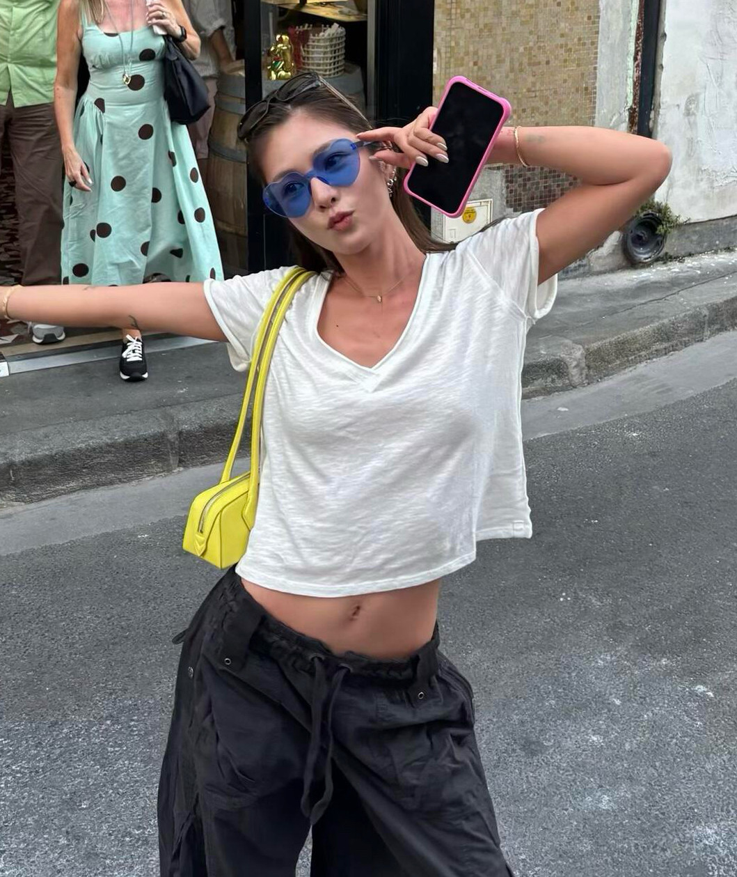 博主NaNa同款 Free People美式白色做旧基础款正肩V领短袖T恤女夏