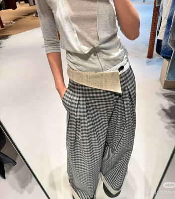 MEDIUM _折边格纹阔腿叠褶裤_Plaid Layered-Pleat Pants