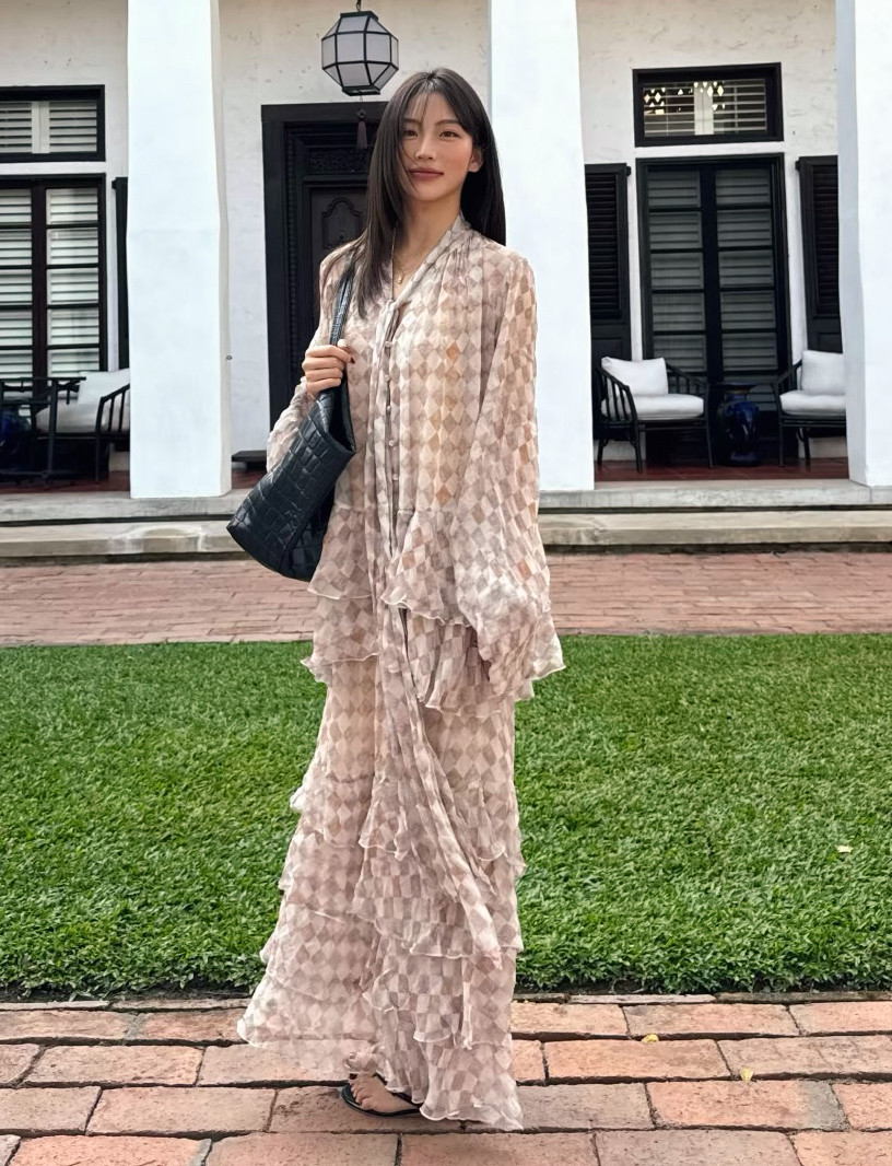 【鞠婧祎同款】Cello 高品质26春宽松人丝格子系带荷叶边长连衣裙