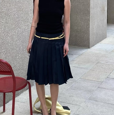 alright A字微伞型挺括及膝百褶半裙