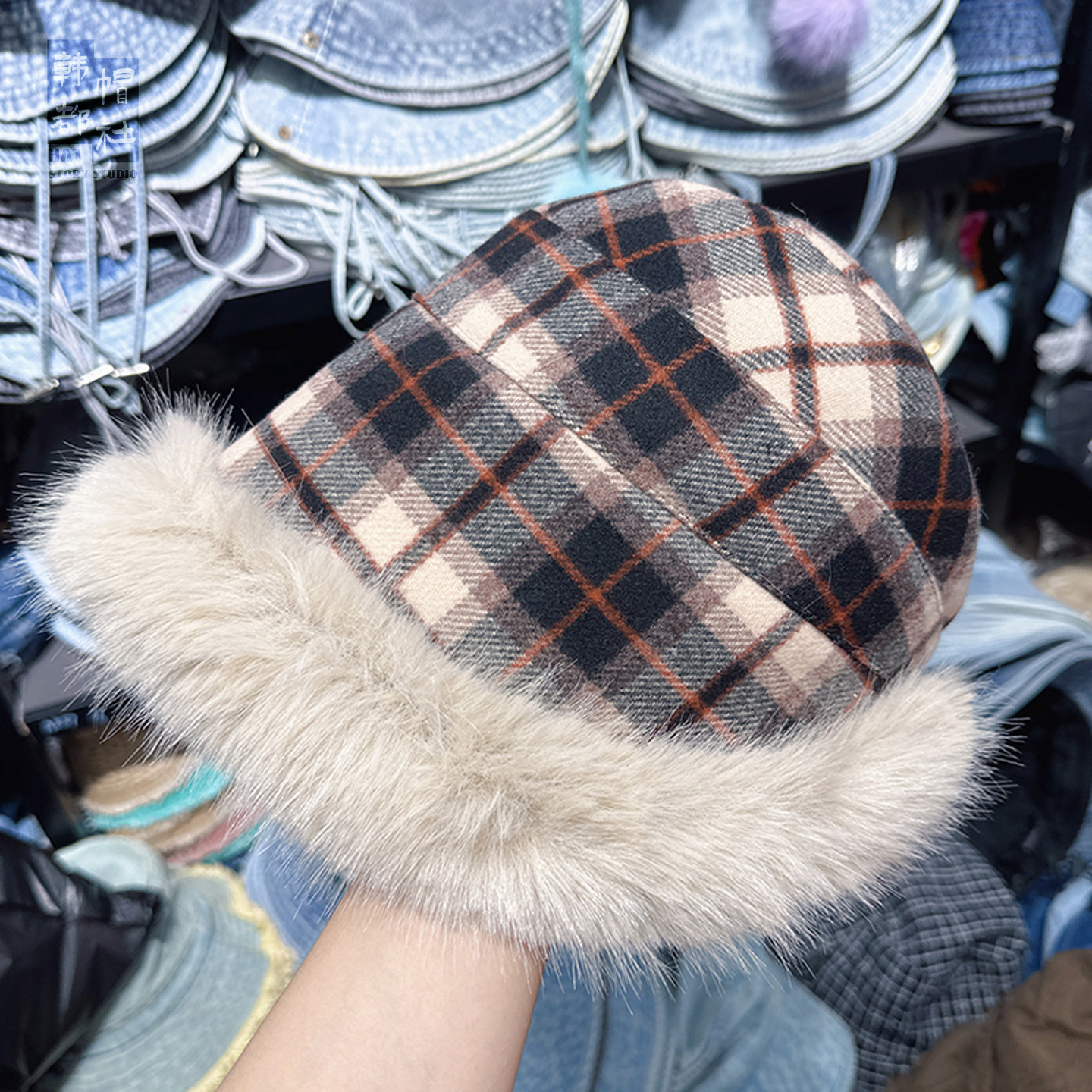 格纹毛边渔夫帽女加绒水桶帽
