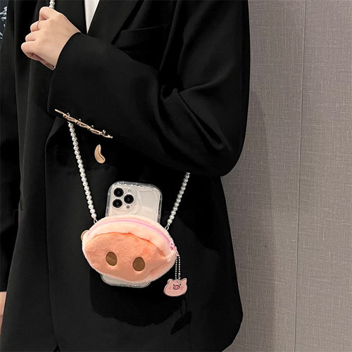 猪鼻屁股零钱包背夹手机链条斜挎